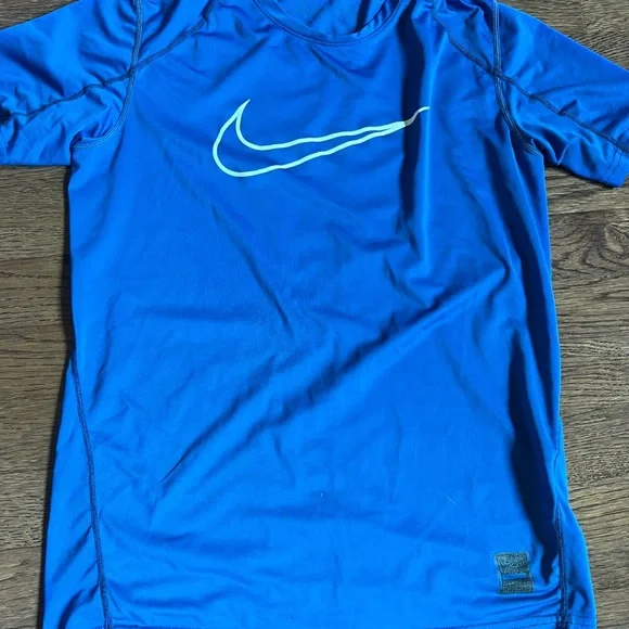 Under Armour, Nike, Adidas Short Sleeve Kids Tee - Picture 4 of 10